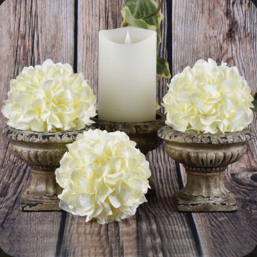 Set of 3 Hydrangea Floral Balls - Ivory / Off White